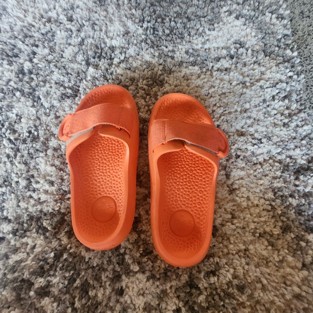 Orange Flats with Textured Grip for Casual Wear